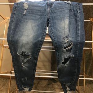 Women’s KanCan Ankle Skinny Jeans.